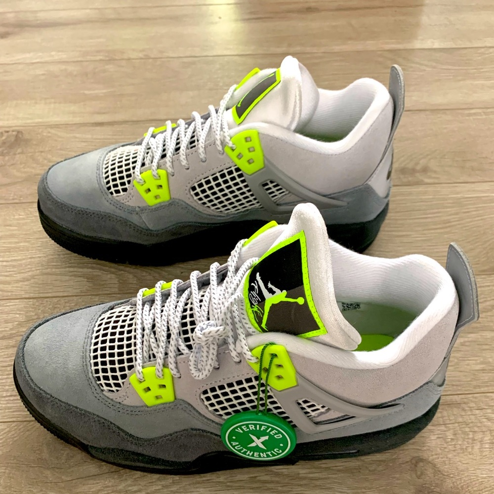 🖤💚Jordan 4 Retro